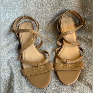 Cole Haan Textured Strappy Tan 1.5" Wedge Leather Sandal Size‎ 8